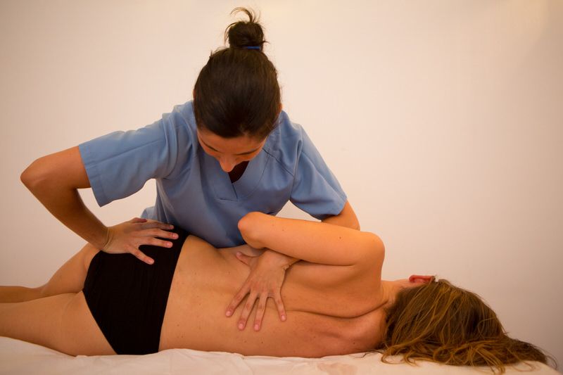 Osteopatia-Clinica-Nura-Fisioterapia-Sevilla-2