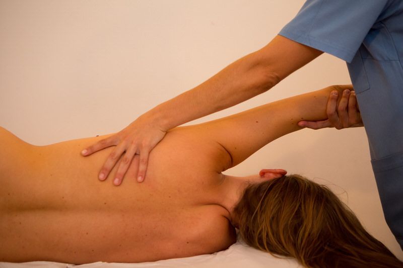 Rehabilitacion-Clinica-Nura-Fisioterapia-Sevilla-1