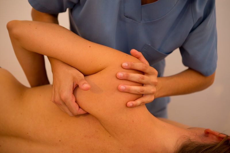 Rehabilitacion-Clinica-Nura-Fisioterapia-Sevilla-2