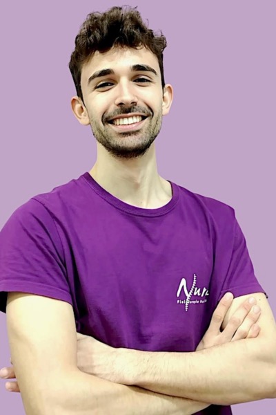 Juan-Moreno-Bernal-Fisioterapeuta-en-Centro-Nura-Fisioterapia-en-la-ciudad-de-Sevilla-Espana